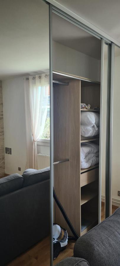 Superbe Appartement En Residence Avec Parc Orléans Eksteriør bilde