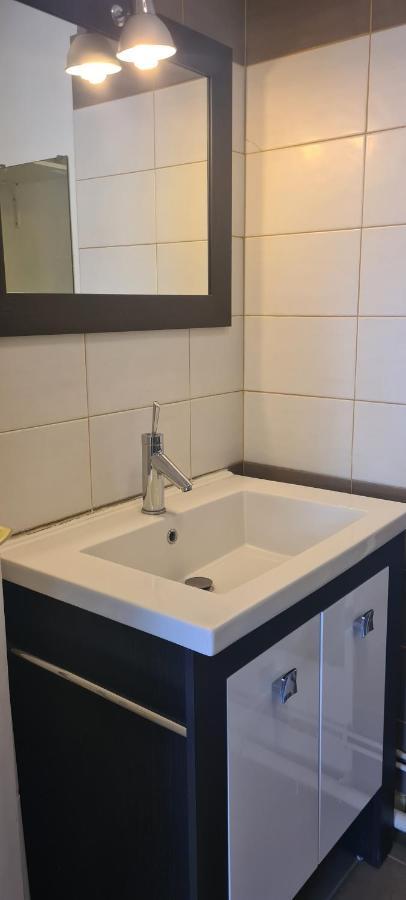 Superbe Appartement En Residence Avec Parc Orléans Eksteriør bilde